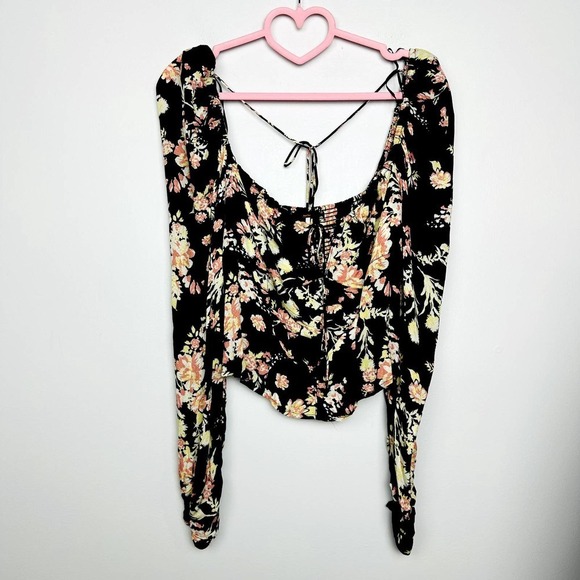 Free People NWT Hilary Floral Print Puff Sleeves Cropped Top Black Combo Medium - Picture 5 of 12
